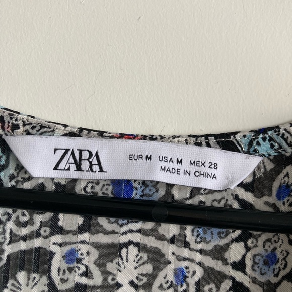 Zara Flowy Paisley blouse - Picture 7 of 7